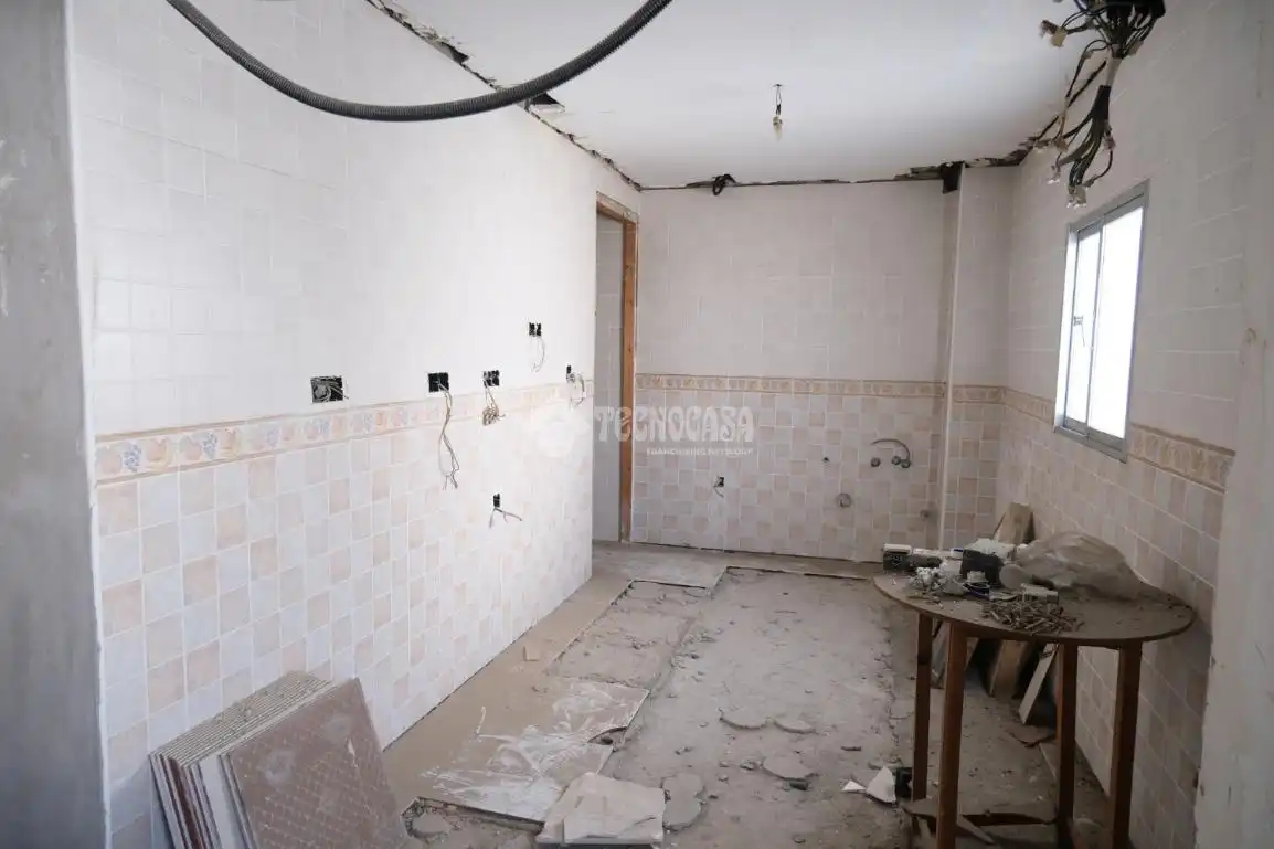 Kitchen of Flat for sale in Sevilla