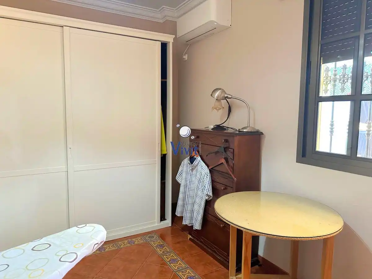 Dormitori de Casa o xalet en venda en Alcalá de Guadaira amb Aire condicionat, Traster i Piscina