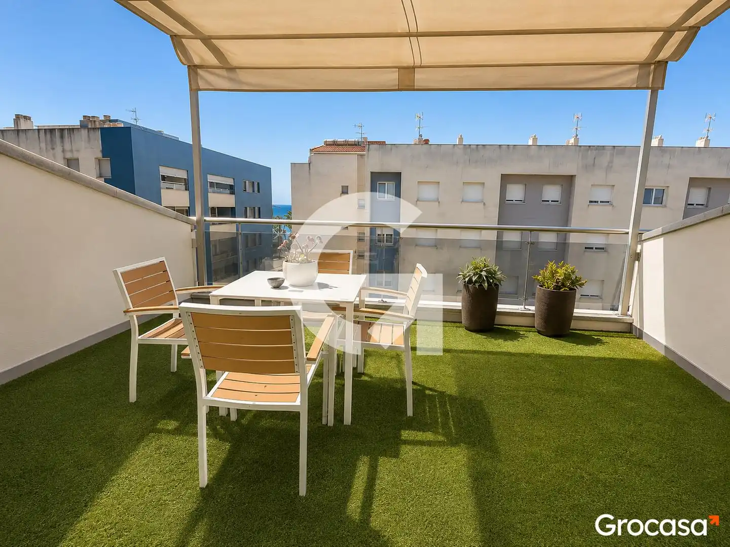 Terrassa de Casa adosada en venda en Cubelles amb Aire condicionat, Calefacció i Jardí privat