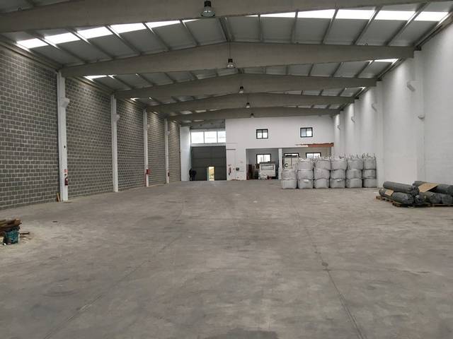 Nave industrial en Alquiler en Cabanas
