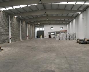 Industrial buildings to rent in Cabanas