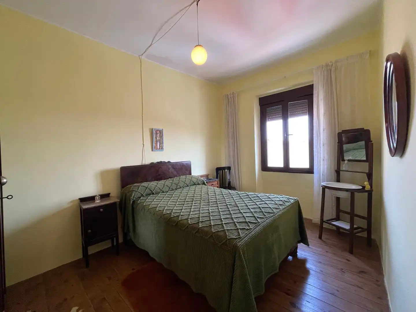 Dormitori de Finca rústica en venda en Palenzuela amb Moblat, Forn i Rentadora