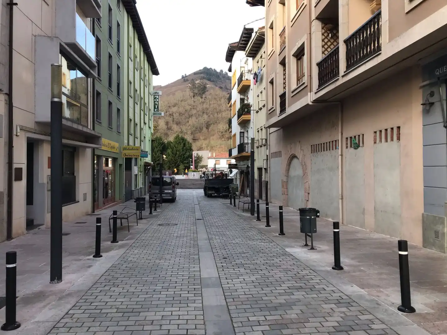 Local comercial en alquiler en Cangas de Onís, imagen 2