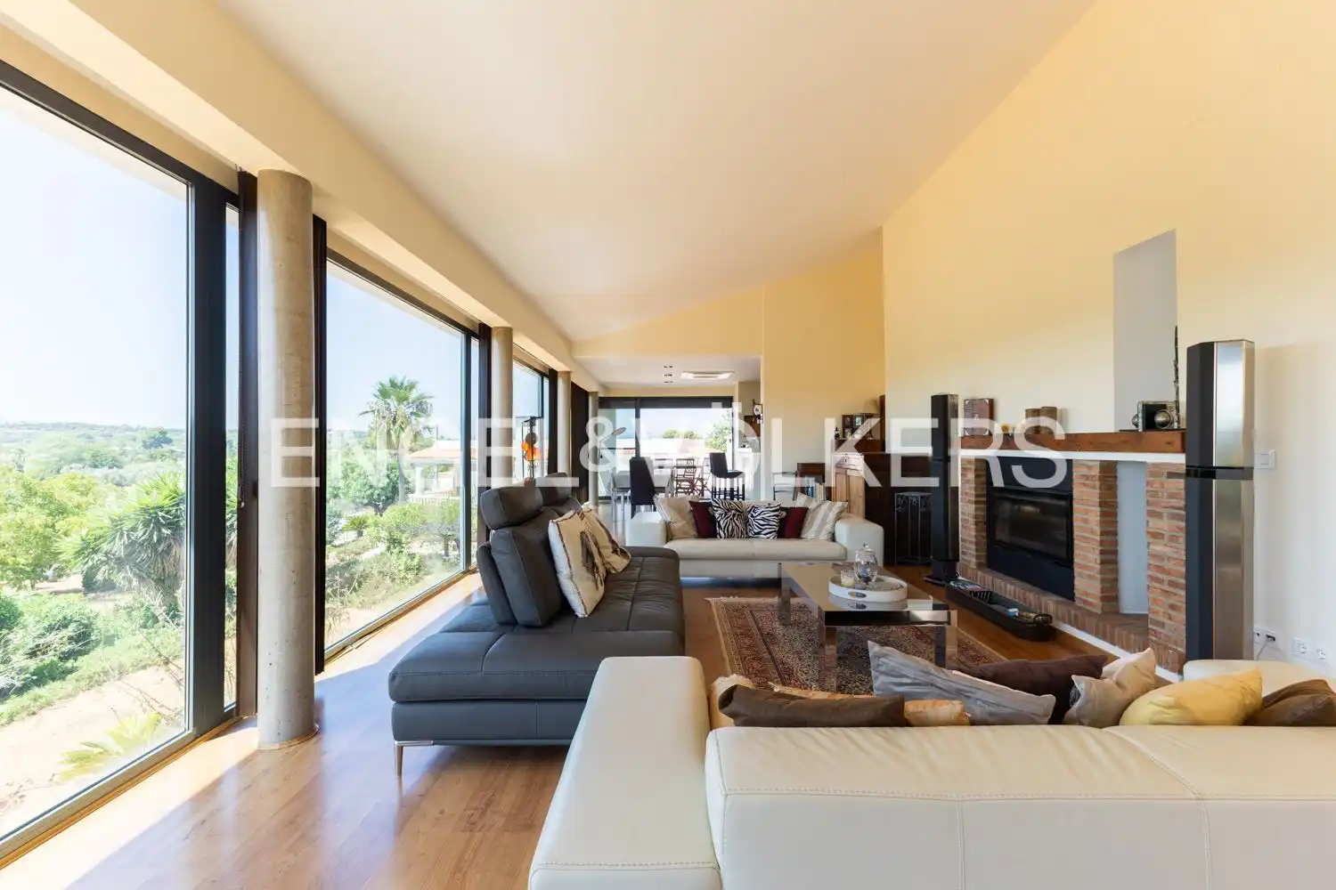 Living room of Houses for sale in Montserrat  with Air Conditioner, Heating and Private garden