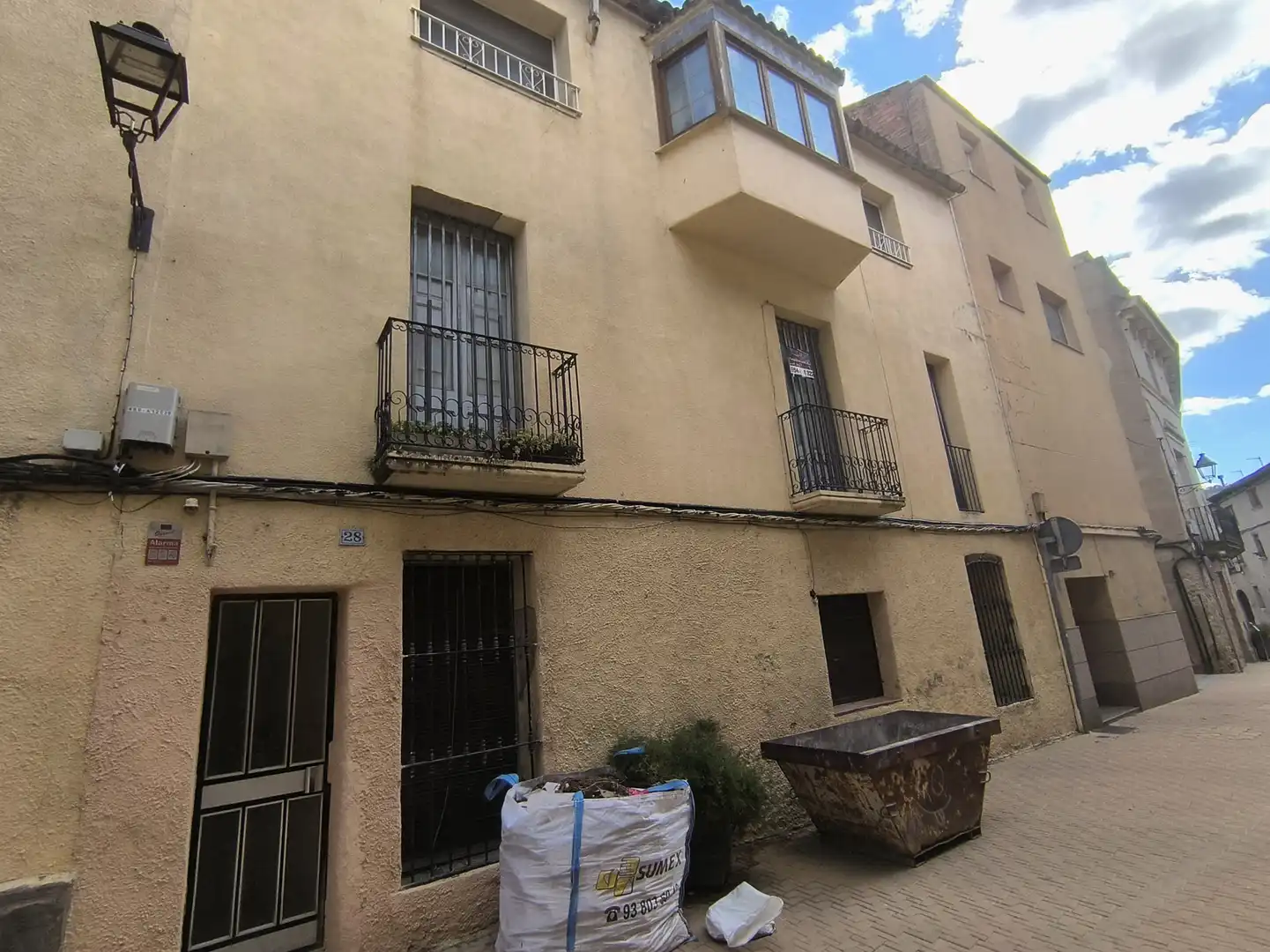 Vista exterior de Pis en venda en Vallbona d'Anoia amb Balcó