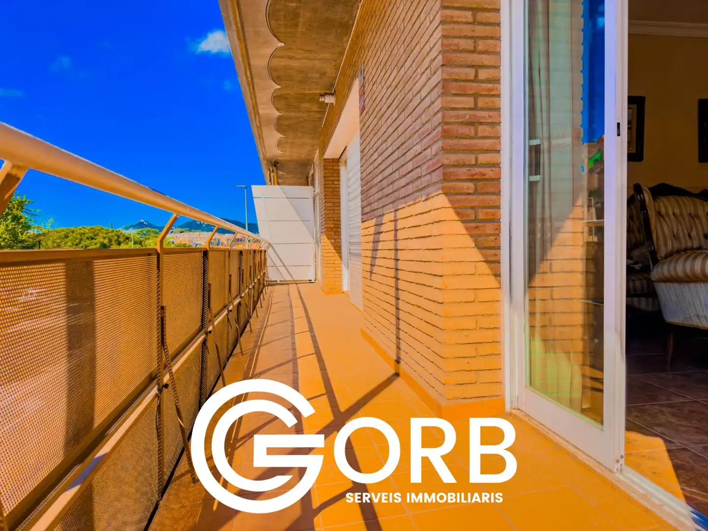Vista exterior de Piso en venta en Mataró con Terraza y Balcón