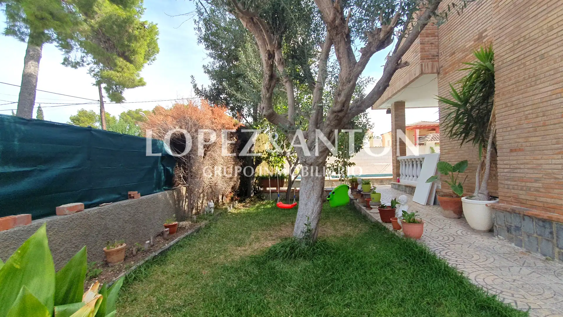 Garden of Houses for sale in L'Eliana  with Air Conditioner, Private garden and Terrace