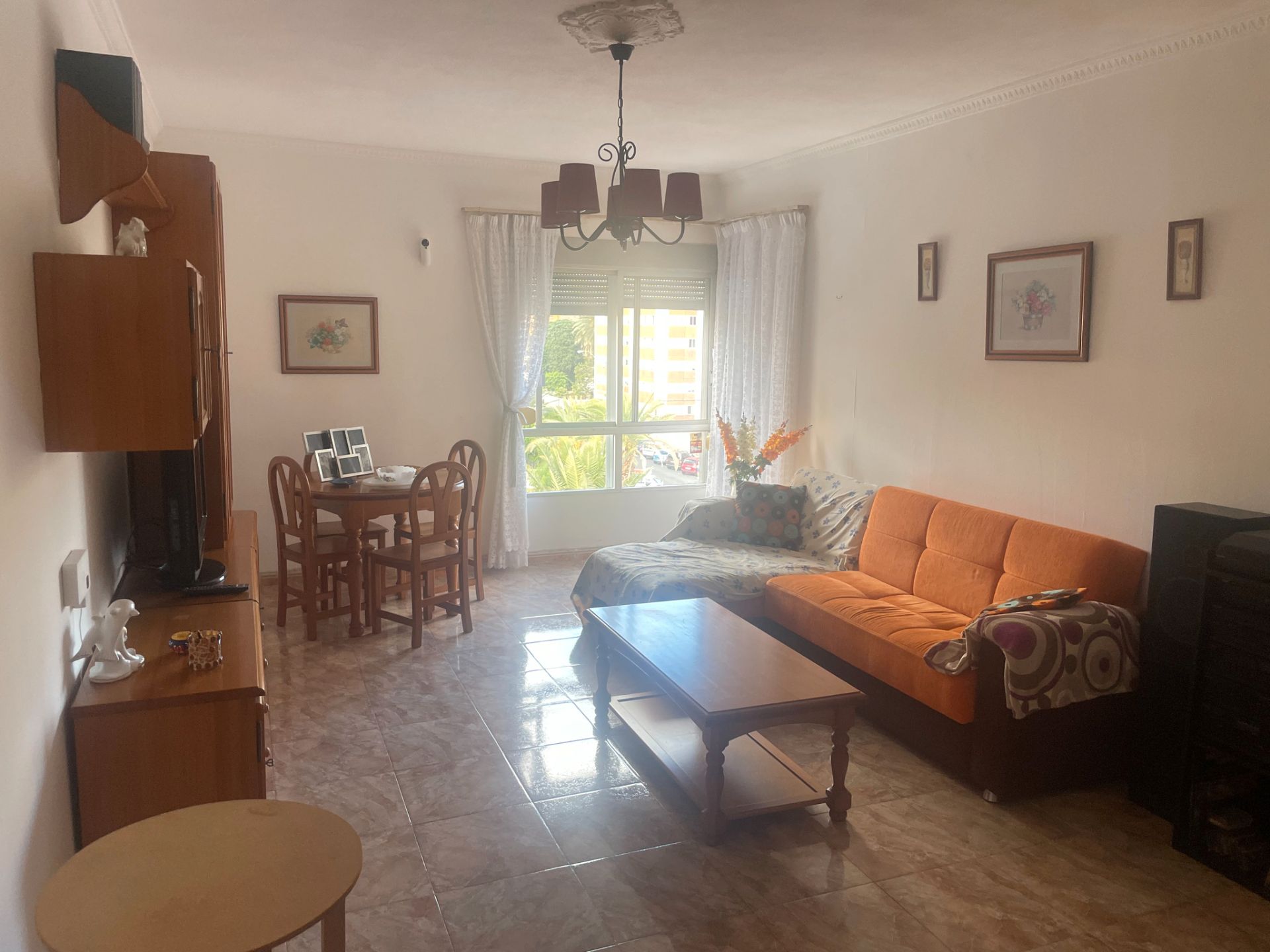 Sala d'estar de Pis en venda en Las Palmas de Gran Canaria amb Moblat