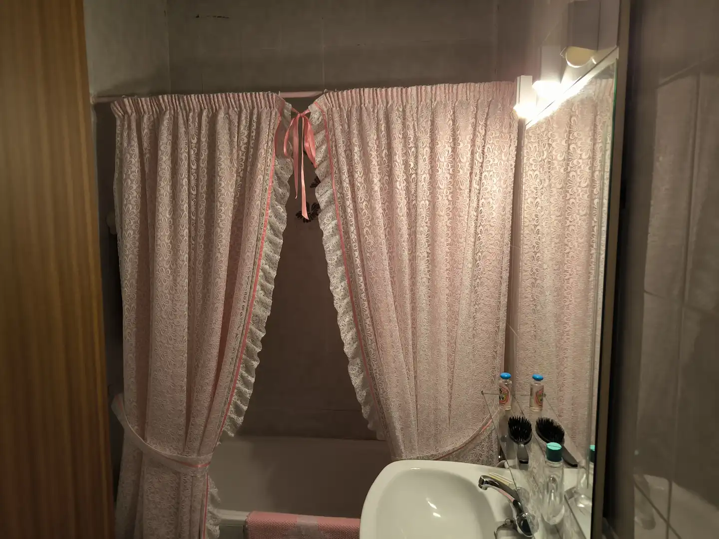 Bathroom of Houses for sale in Piedrabuena  with Heating, Furnished and Oven