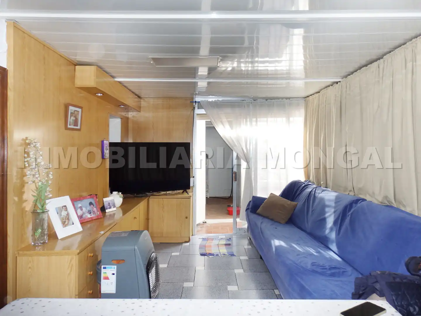 Sala d'estar de Àtic en venda en L'Hospitalet de Llobregat amb Aire condicionat, Terrassa i Forn