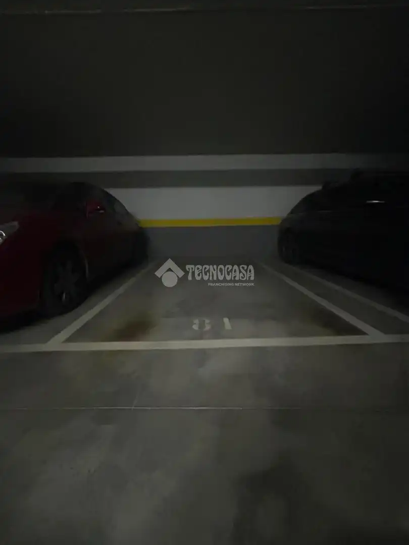 Parking of Flat for sale in Madrid  with Air Conditioner, Heating and Storage room