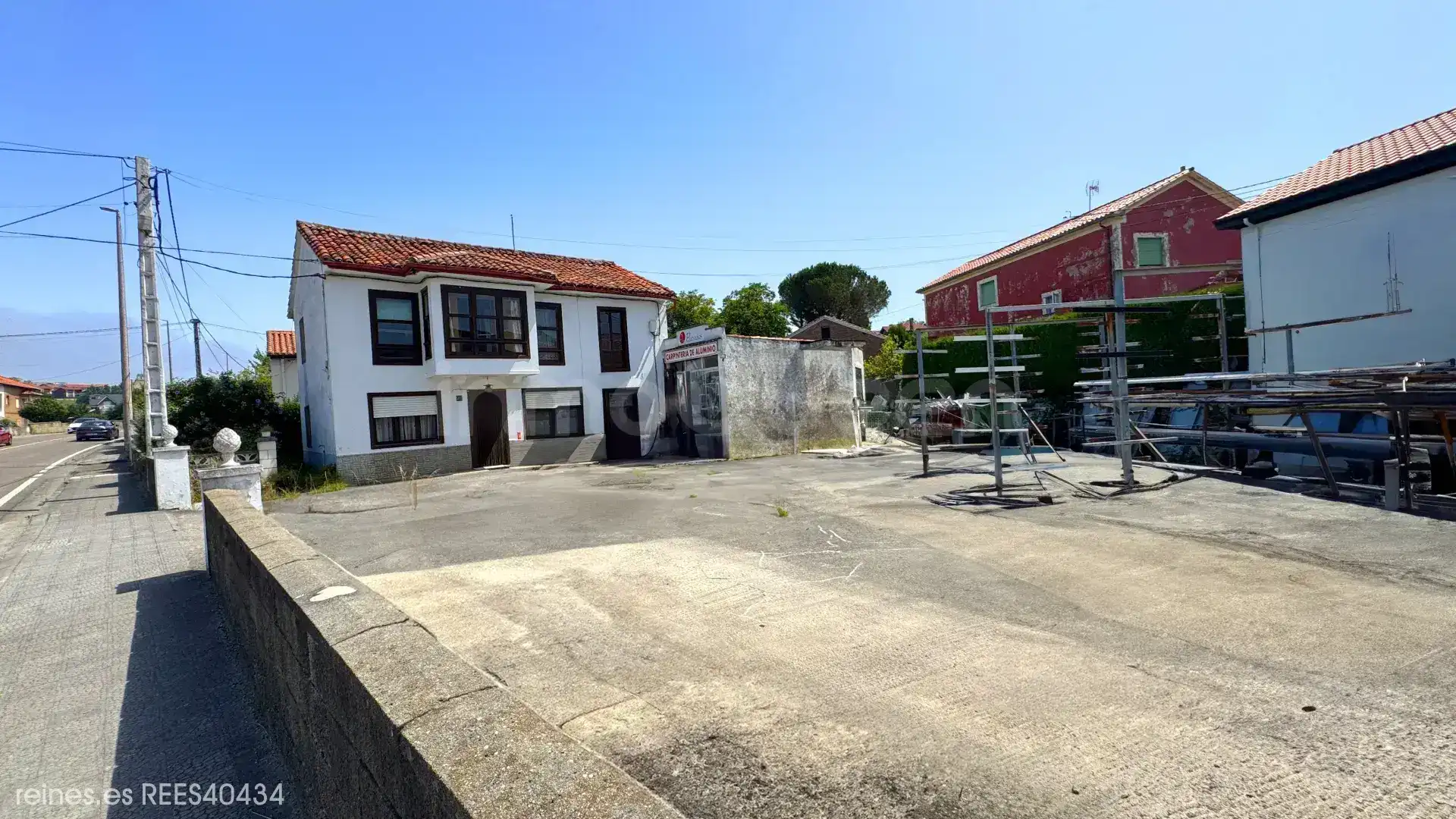 Vista exterior de Casa o chalet en venta en Suances con Jardín privado