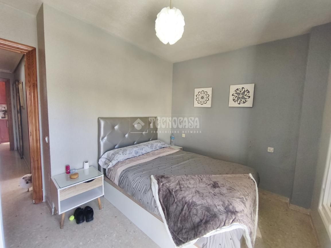 Bedroom of Flat for sale in  Almería Capital