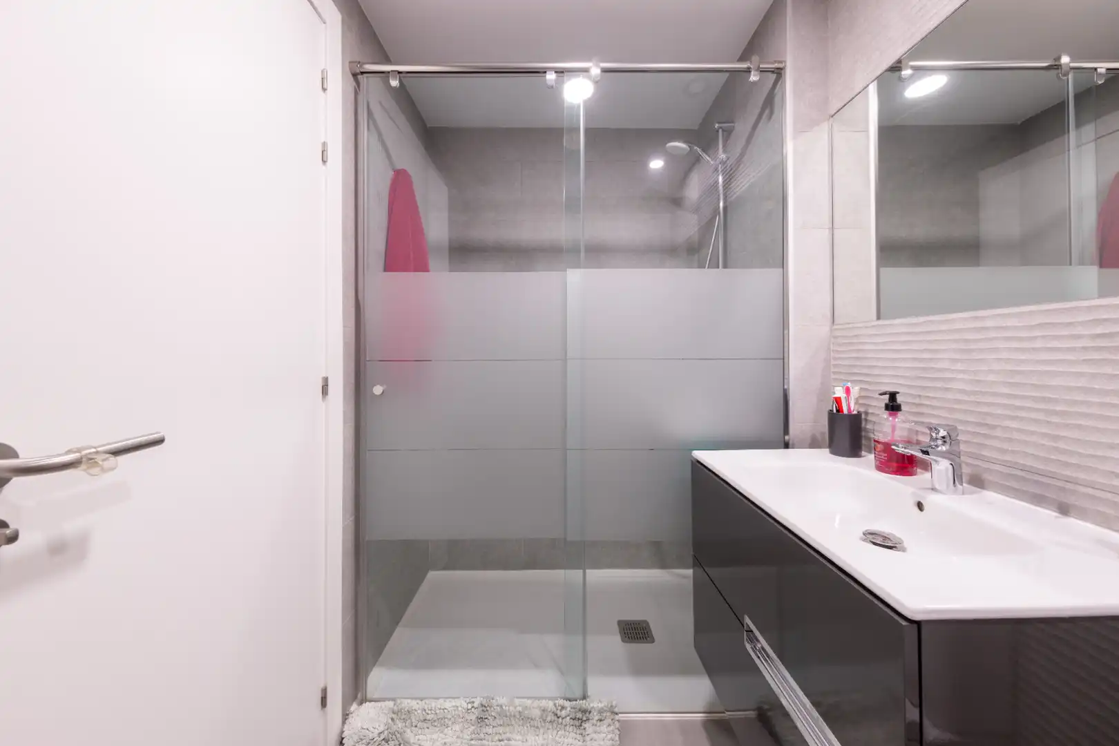 Baño de Piso en venta en Las Palmas de Gran Canaria con Trastero, Amueblado y Piscina comunitaria