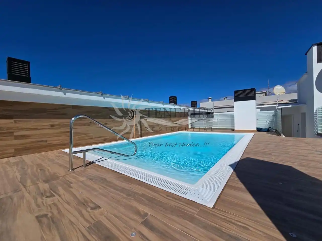 Piscina de Planta baixa en venda en Santiago del Teide amb Aire condicionat i Moblat