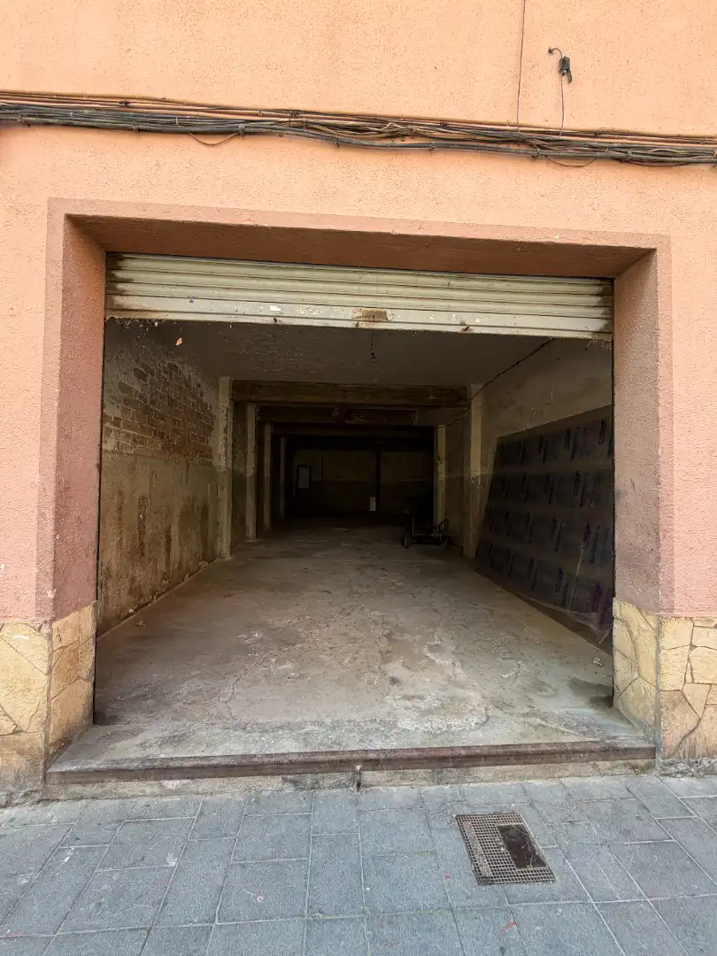 Local en venta en Castelldefels