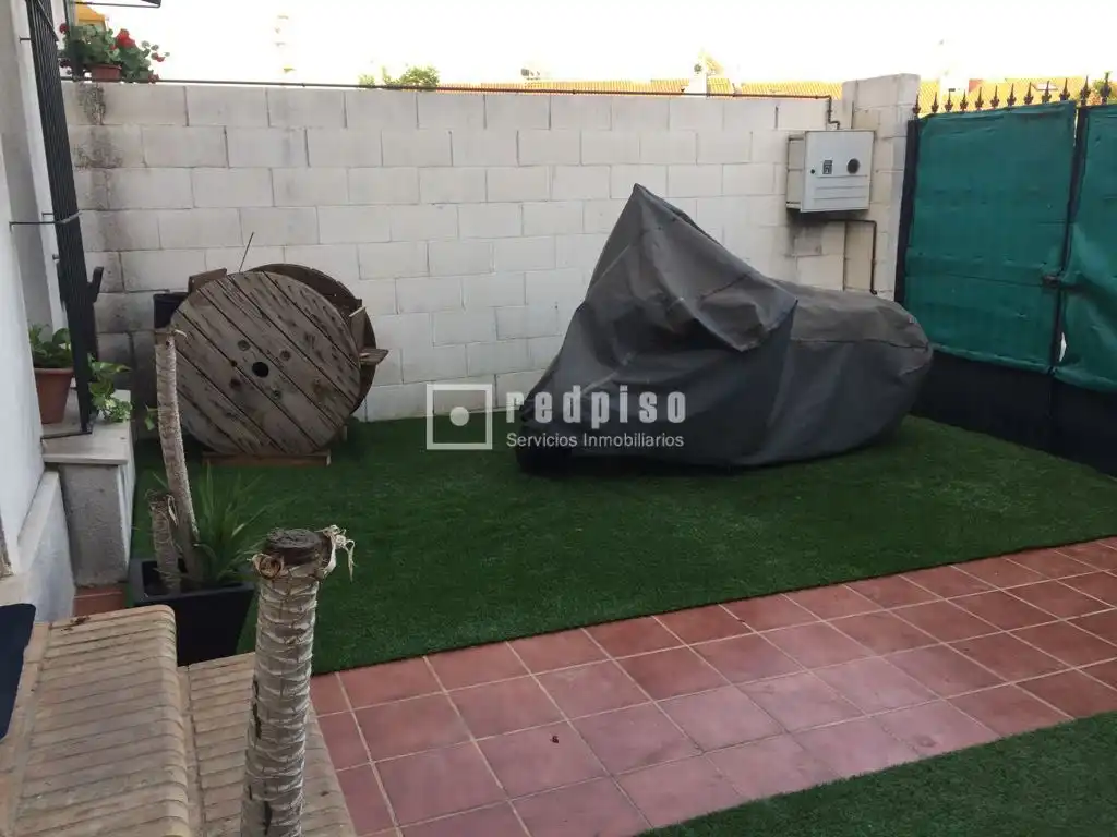 Jardí de Casa o xalet en venda en Bormujos amb Aire condicionat, Terrassa i Traster