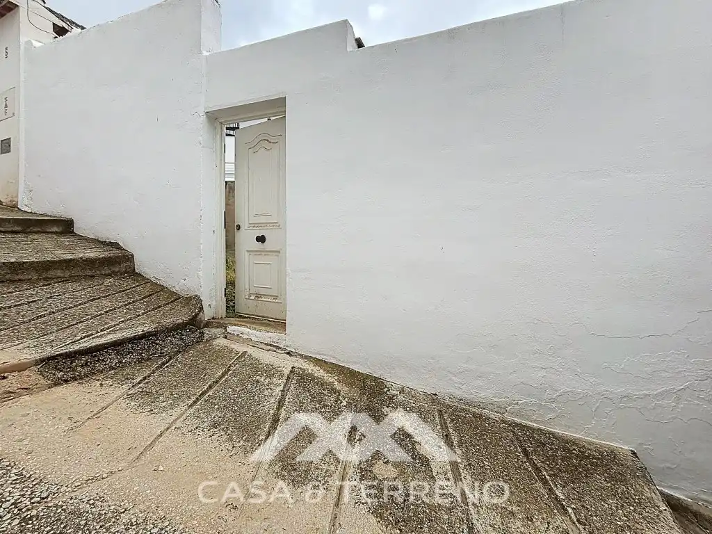 Houses for sale in Sayalonga  with Furnished, Oven and Washing machine