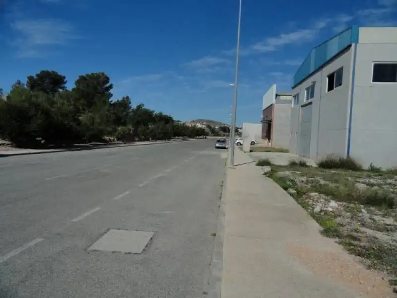 Terreno industrial en venta en Hondón de las Nieves / El Fondó de les Neus, imagen 3