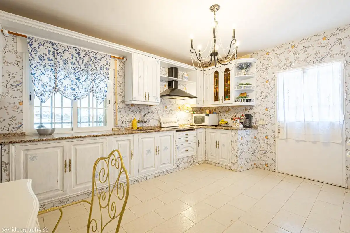 Cocina de Casa o chalet en venta en El Escorial con Calefacción y Jardín privado