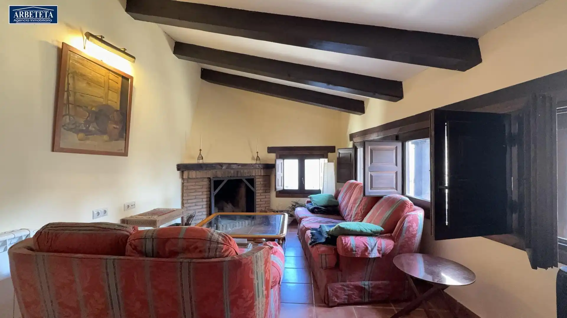 Sala de estar de Finca rústica en venta en Pastrana con Calefacción y Balcón