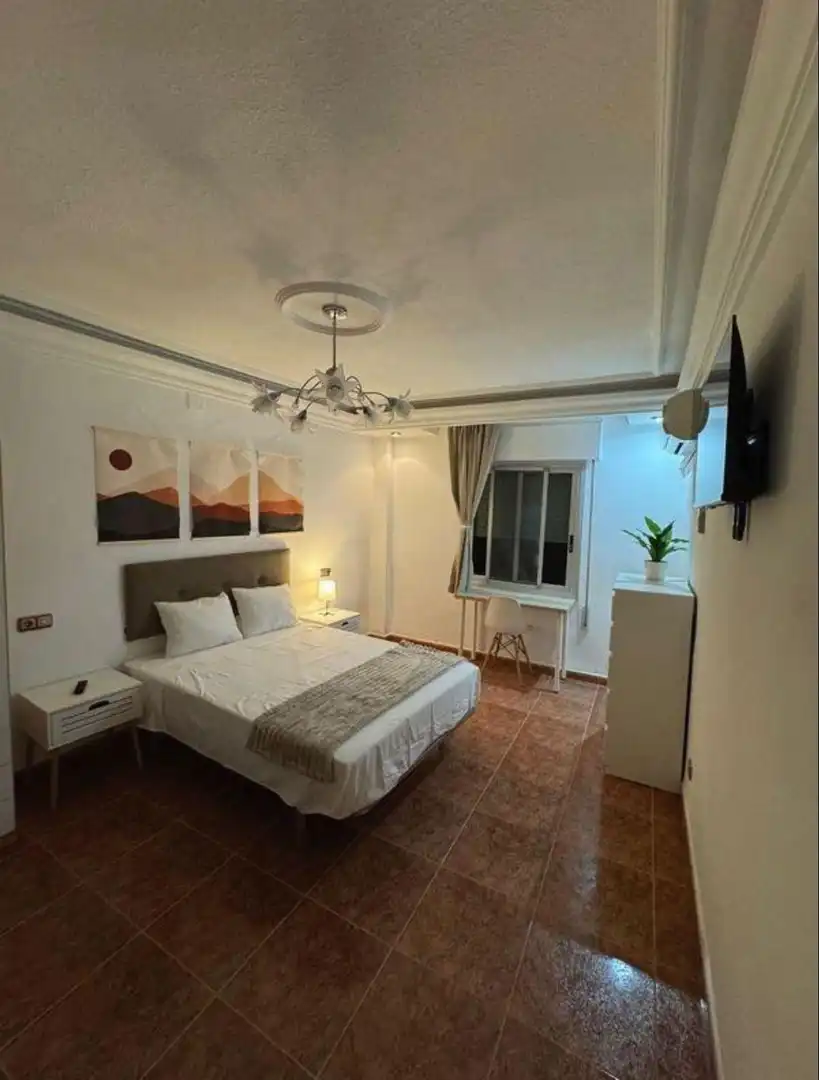 Bedroom of Flat for share in Casco Urbano