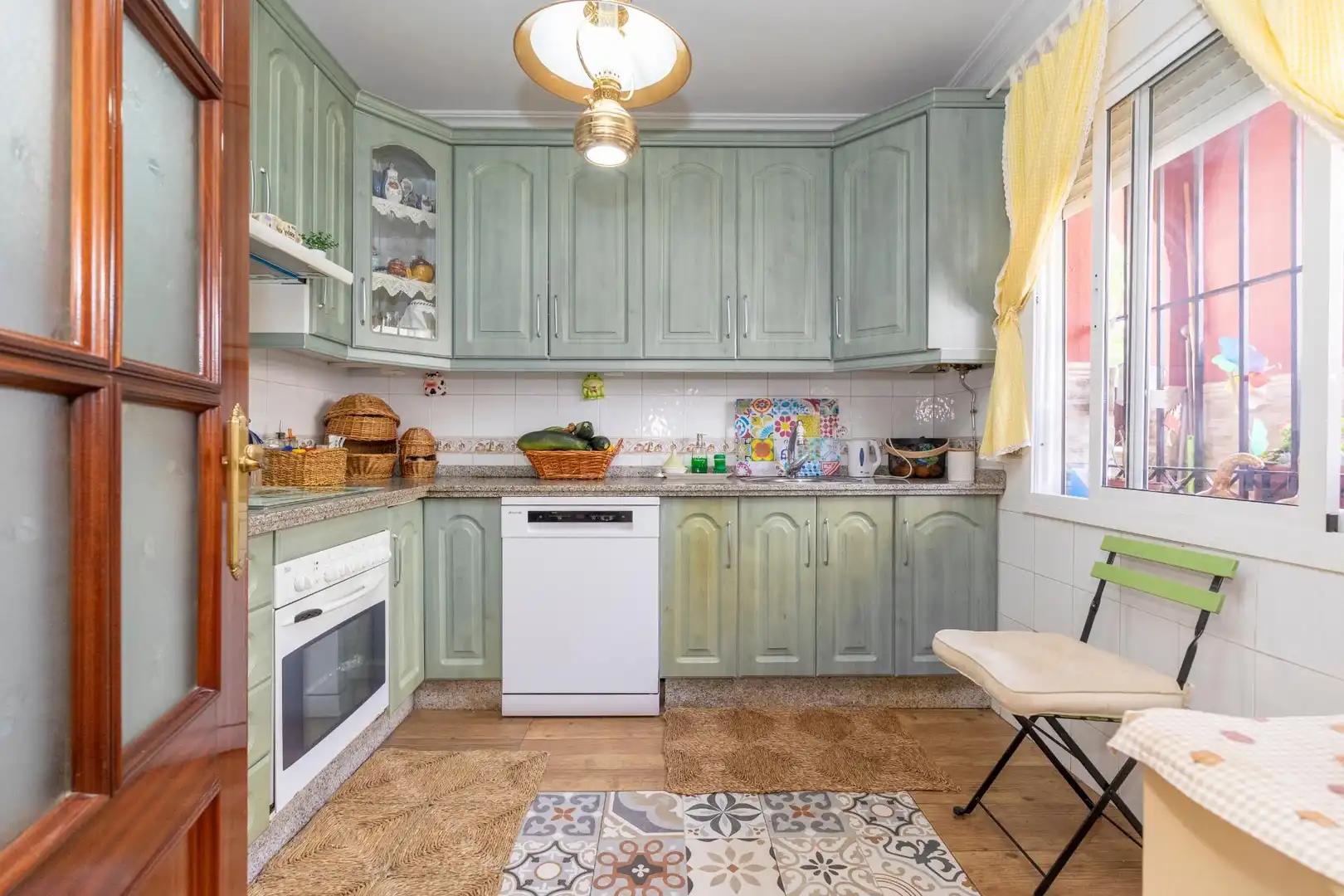 Cocina de Casa adosada en venta en Guillena con Aire acondicionado, Calefacción y Terraza