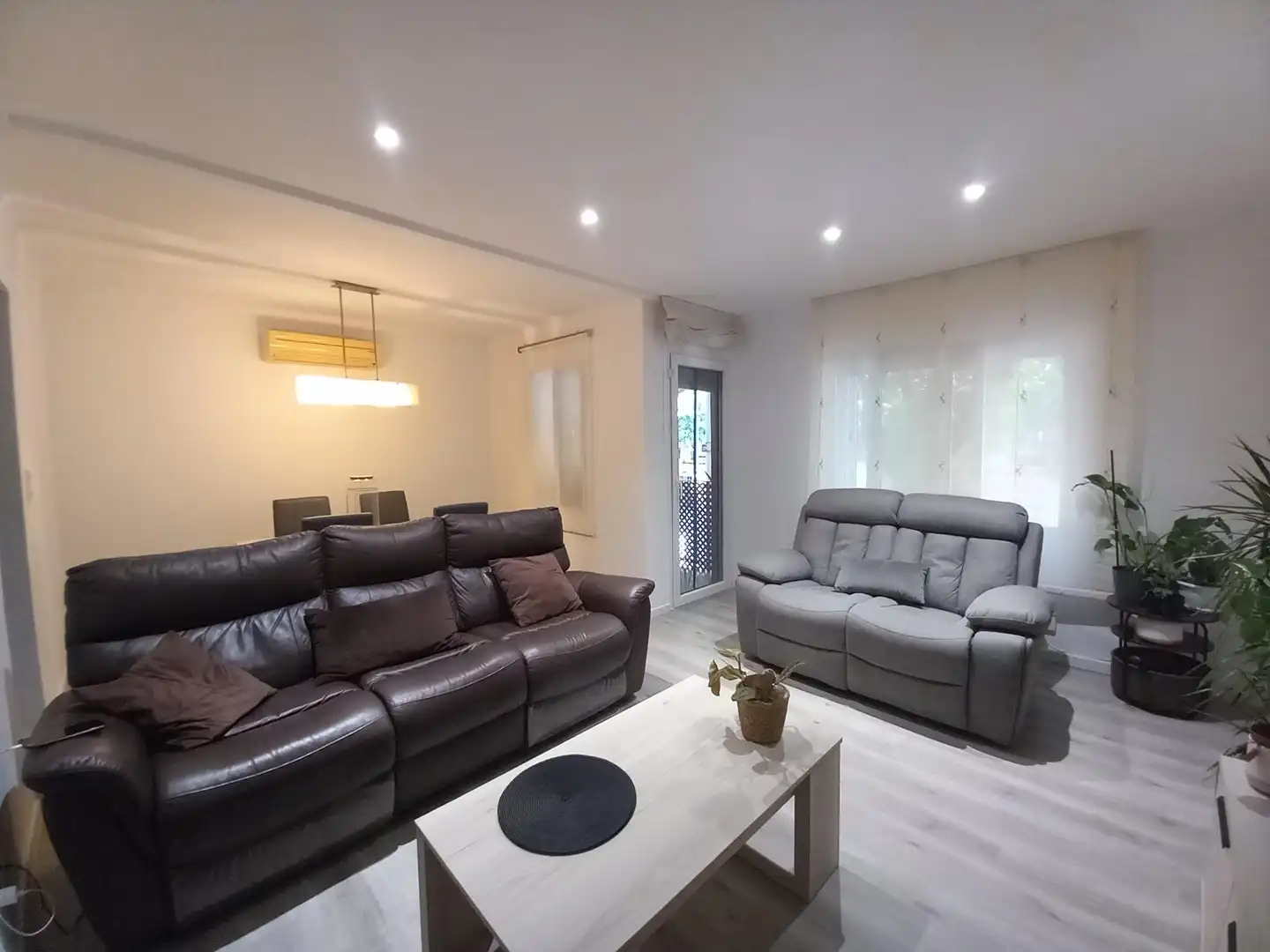 Sala d'estar de Pis en venda en Mataró amb Parquet