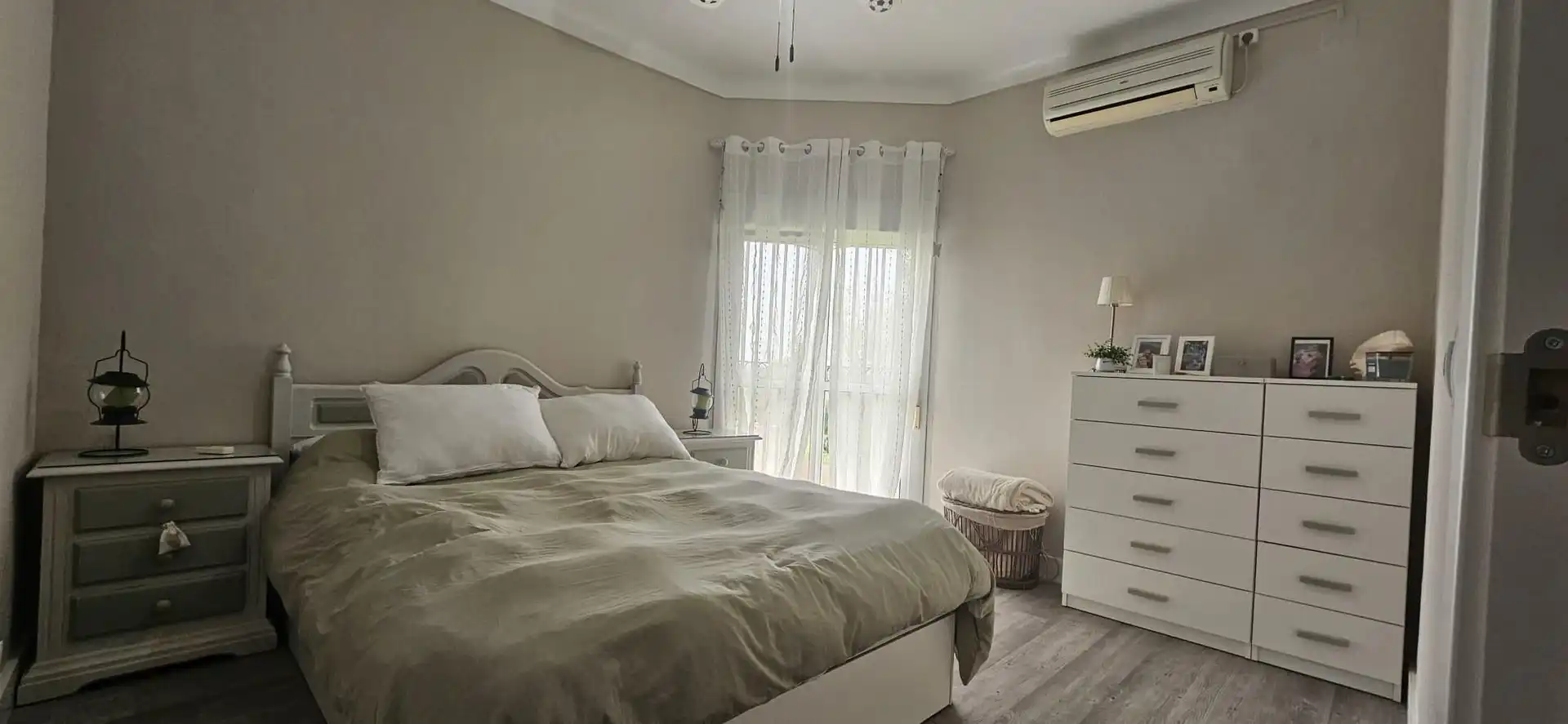 Habitación de Casa o chalet en venta en Utrera con Aire acondicionado, Jardín privado y Terraza