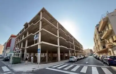 Parkplatz von Gebäude zum Verkauf in Almenara