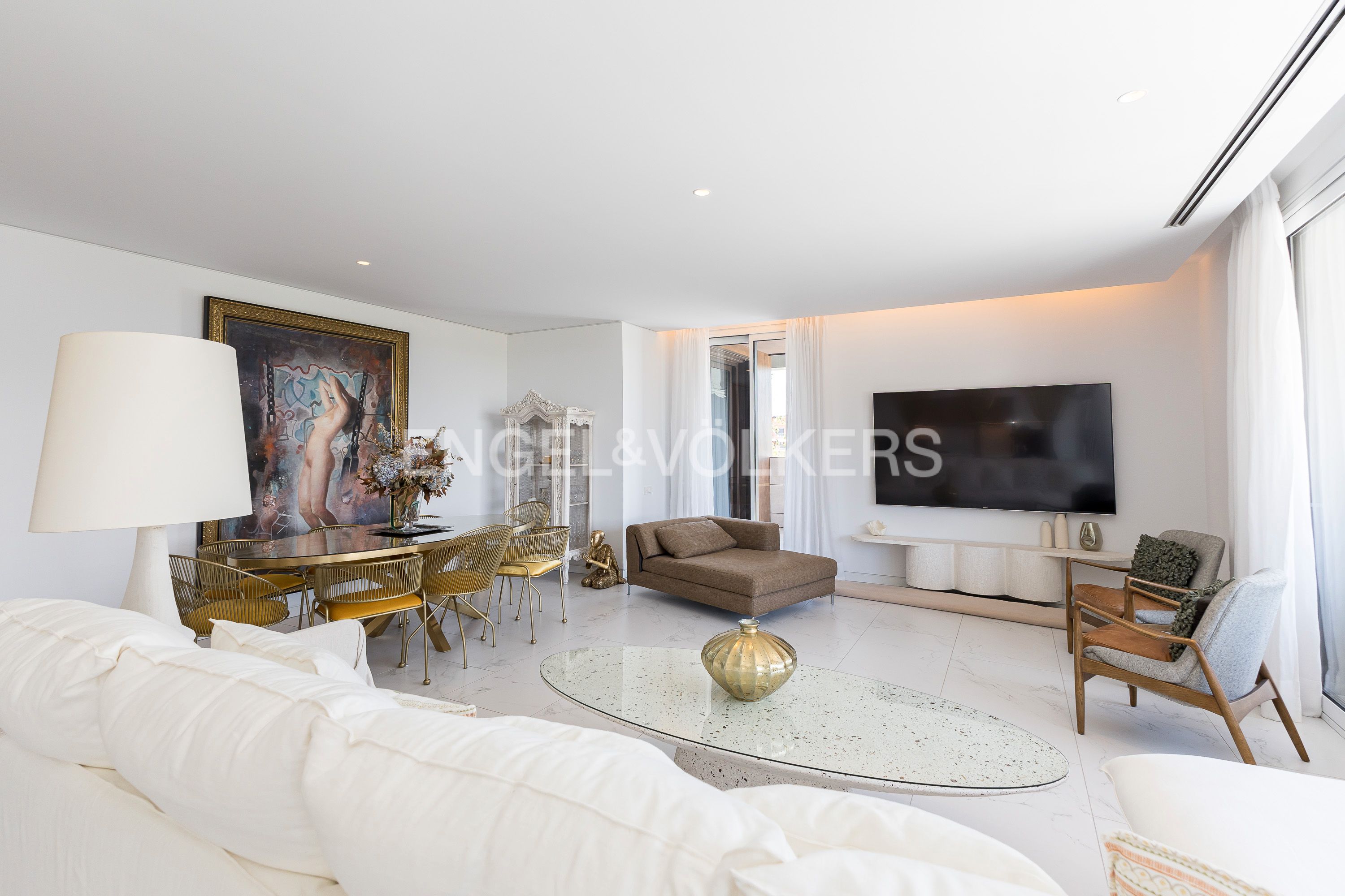 Living room of Apartment for sale in Pozuelo de Alarcón  with Air Conditioner, Heating and Swimming Pool