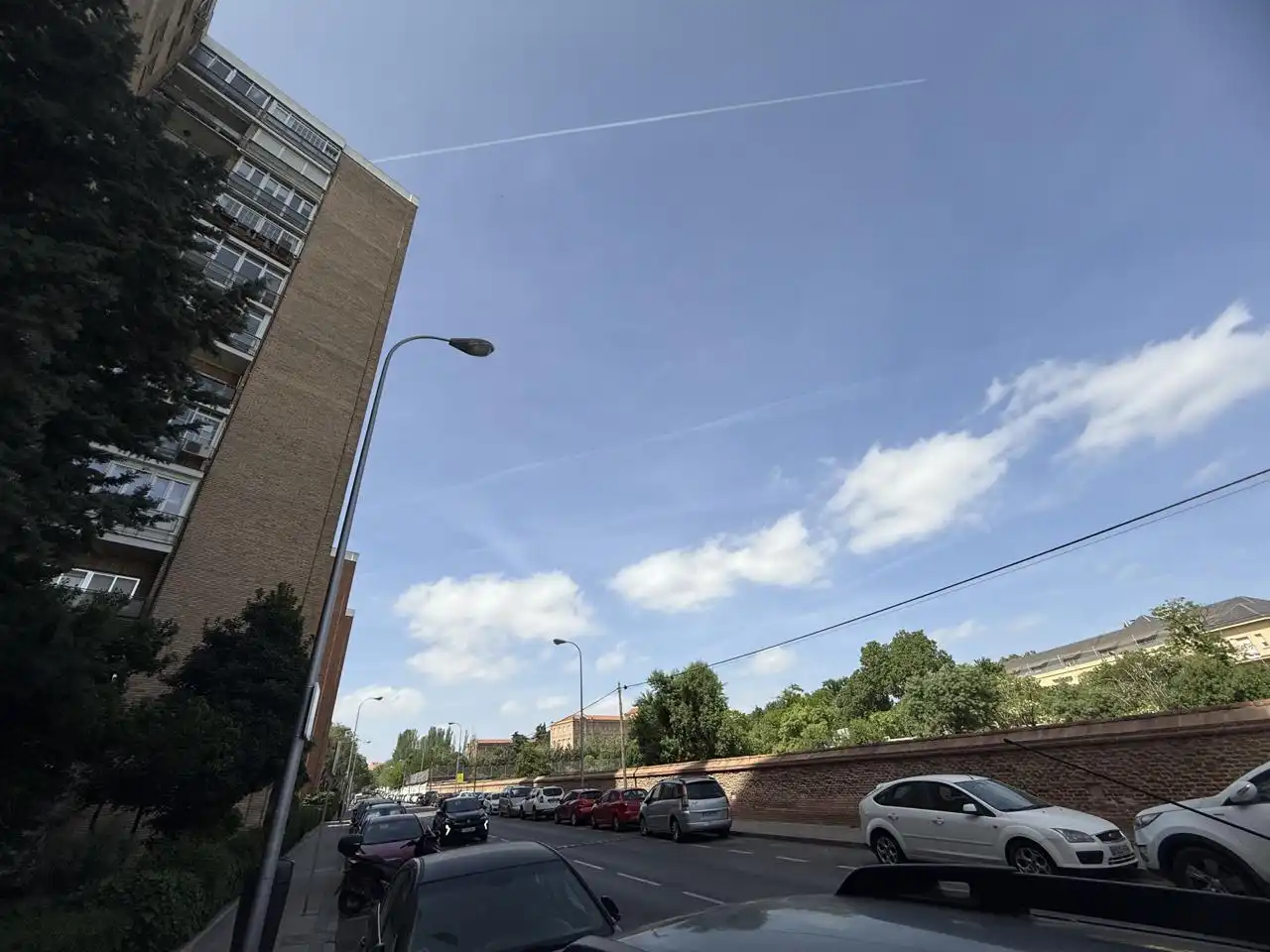 Vista exterior de Piso en venta en Madrid con Calefacción y Terraza