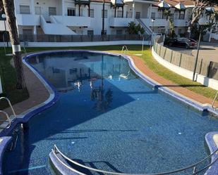 Piscina de Apartament en venda en Chiclana de la Frontera amb Aire condicionat, Calefacció i Terrassa