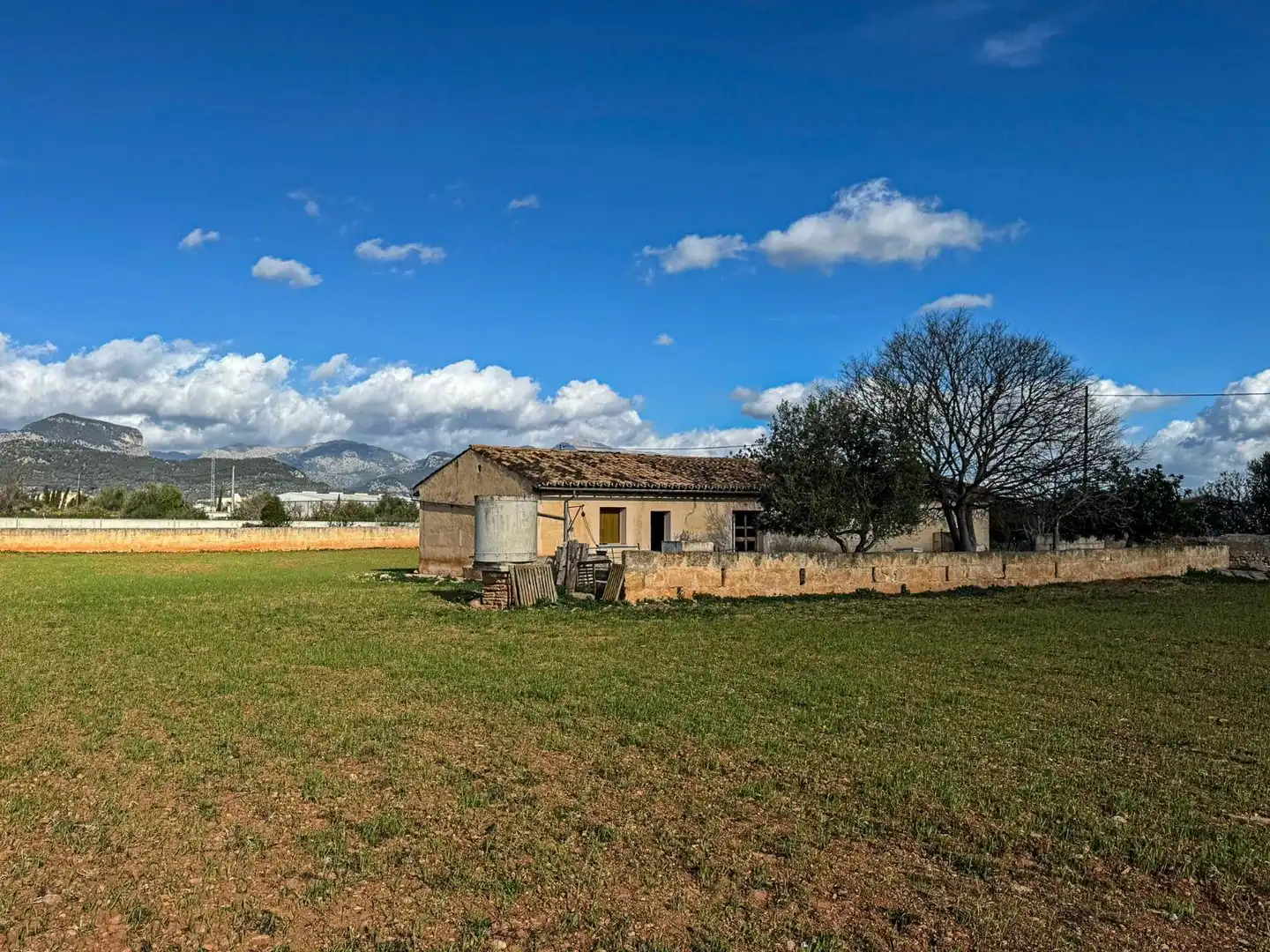 Terreno industrial en venta en Binissalem