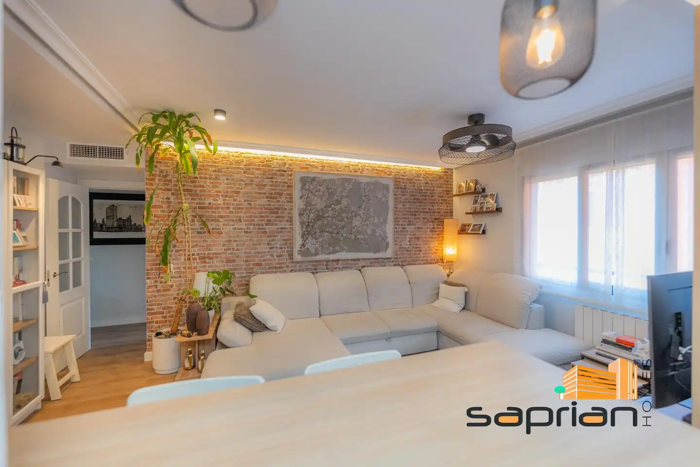 Sala de estar de Piso en venta en Alcalá de Henares con Aire acondicionado, Calefacción y Jardín privado