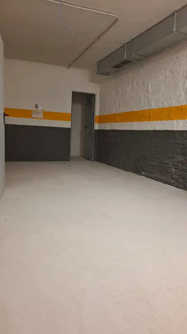 Piso en venta en Ribeira con Calefacción, Parquet y Trastero