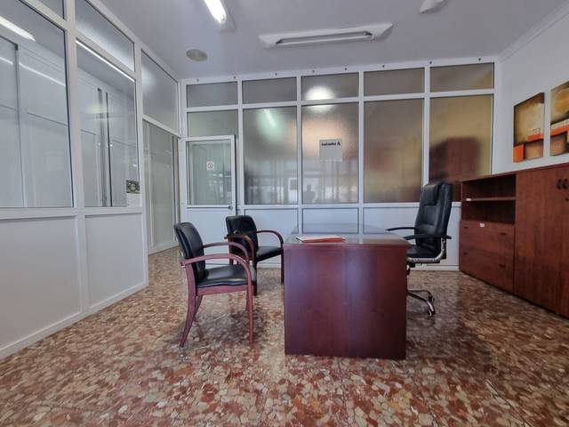 Local comercial en Alquiler en Centro