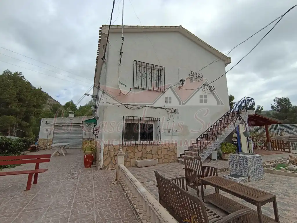 Vista exterior de Finca rústica en venda en Petrer