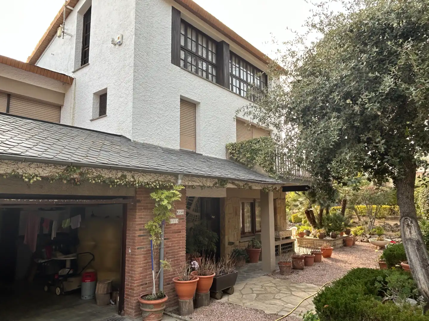 Vista exterior de Casa o xalet en venda en El Bruc amb Calefacció, Jardí privat i Terrassa