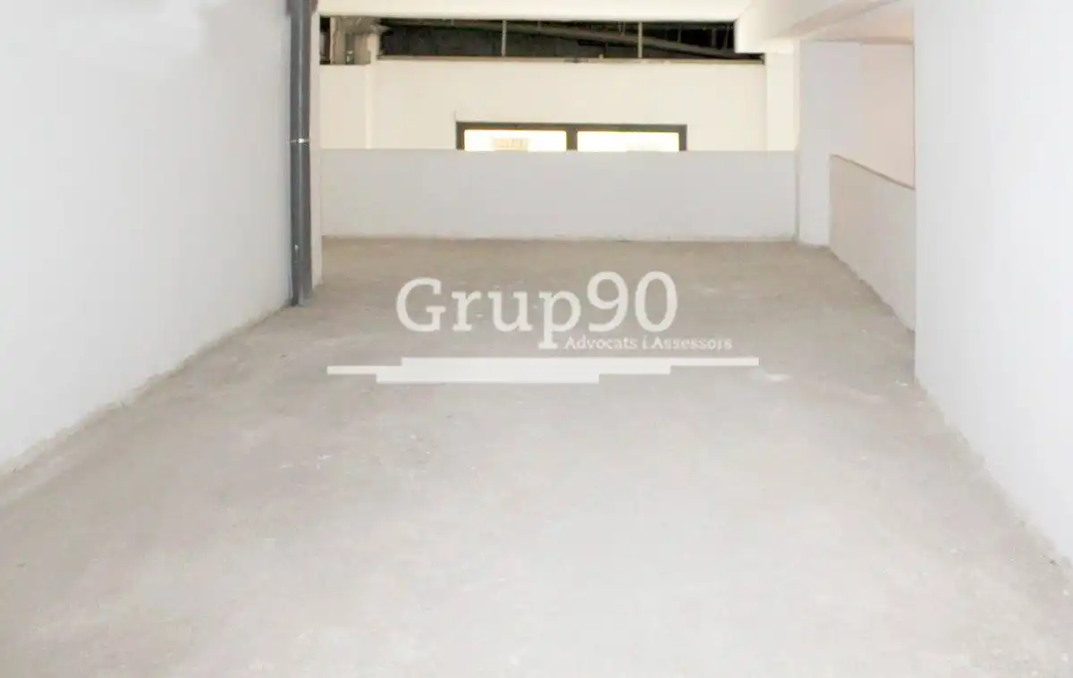 Locale commerciale in vendita a Príncep de Viana - Clot - Xalets Humbert Torres, imagen 5