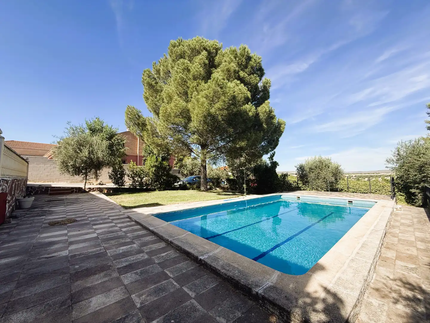 Schwimmbecken von Haus oder Chalet zum Verkauf in Colmenar de Oreja mit Heizung, Privatgarten und Terrasse