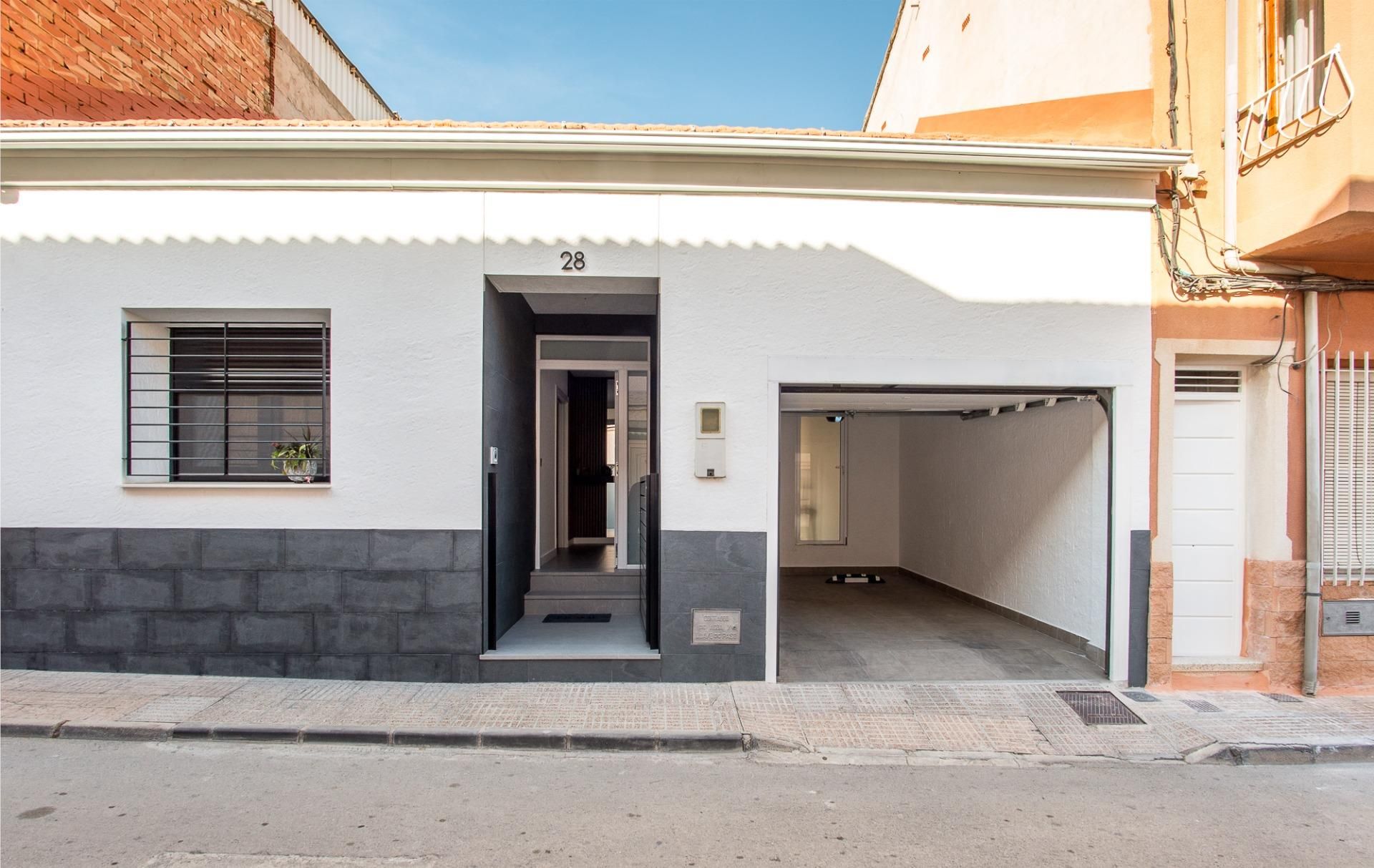 Vista exterior de Casa o xalet en venda en Alguazas amb Aire condicionat i Calefacció