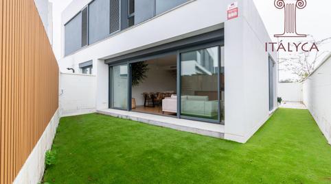 Photo 5 of Single-family semi-detached for sale in Avenida Via Lactea , Nuevo Bulevar, Mairena del Aljarafe