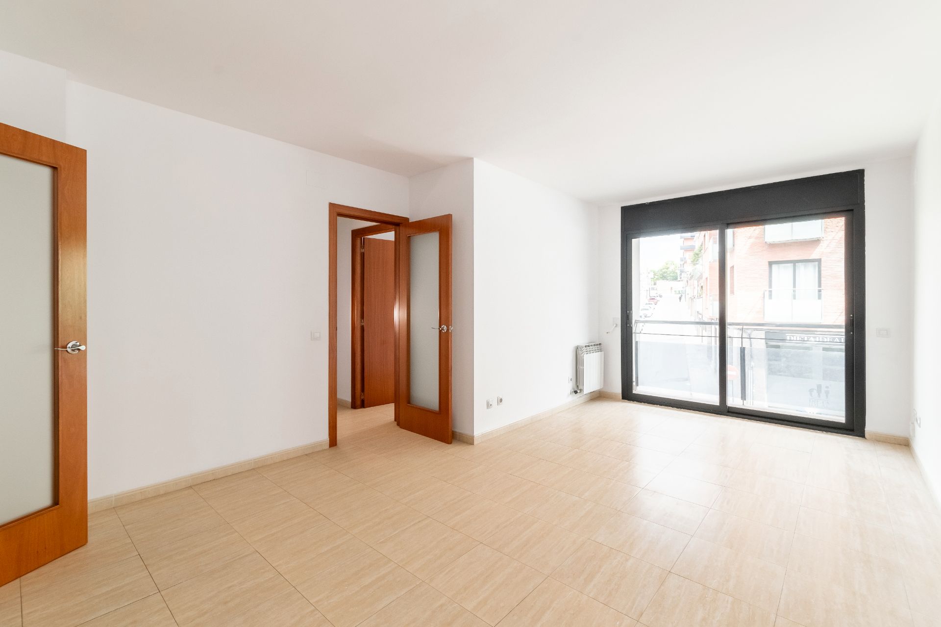 Piso en venta en Terrassa con Horno y Piscina comunitaria