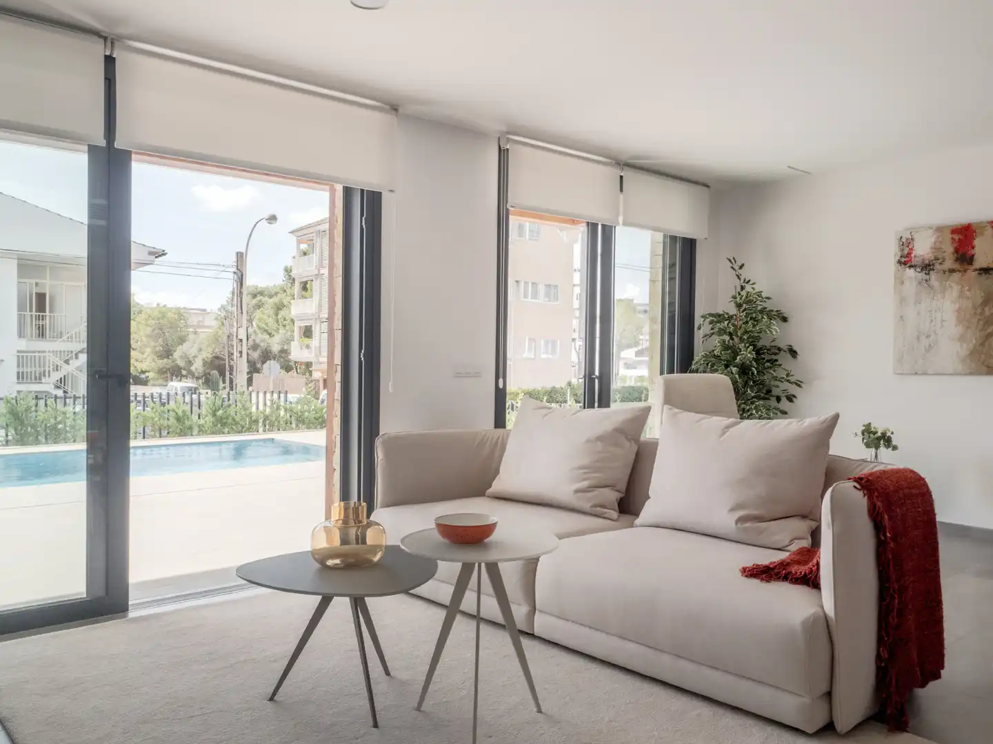 Sala d'estar de Casa adosada en venda en Capdepera amb Aire condicionat, Jardí privat i Terrassa