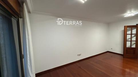 Foto 3 de Piso en venta en Eiriña, Zona de Plaza de Barcelos, Pontevedra Capital