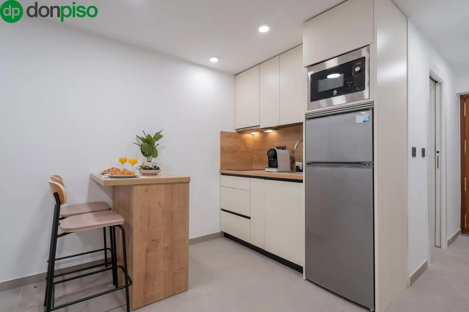 Piso en venta en Avenida PABLO PICASSO, Barrio de Zaidín