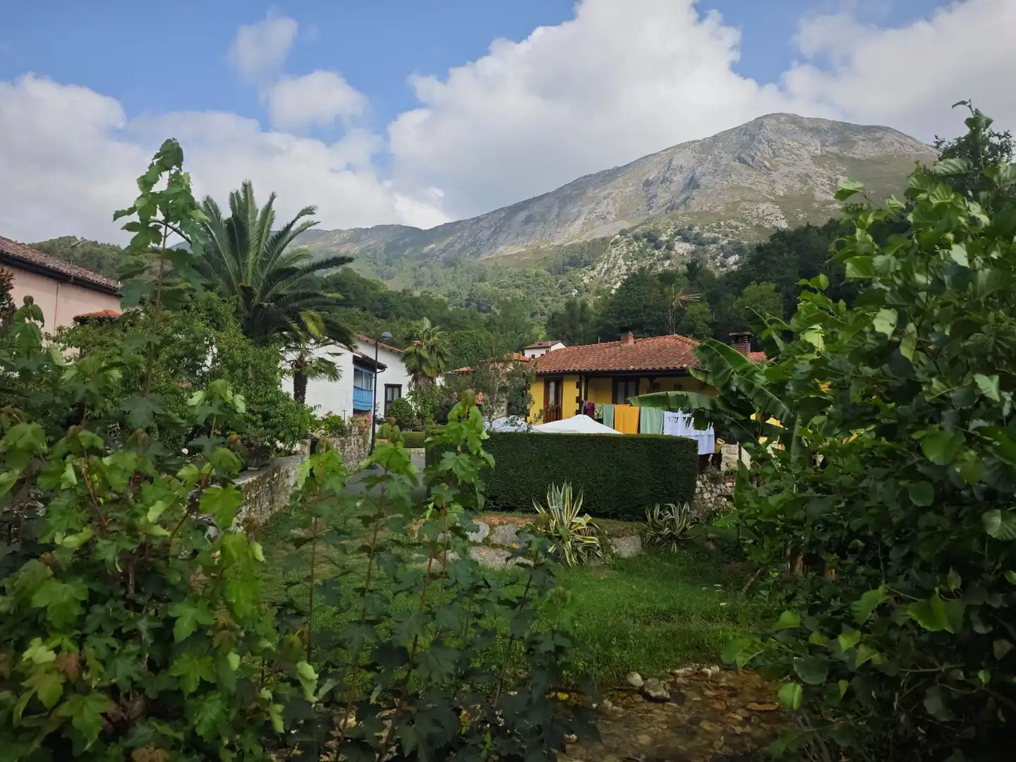Vista exterior de Casa o xalet en venda en Llanes amb Calefacció