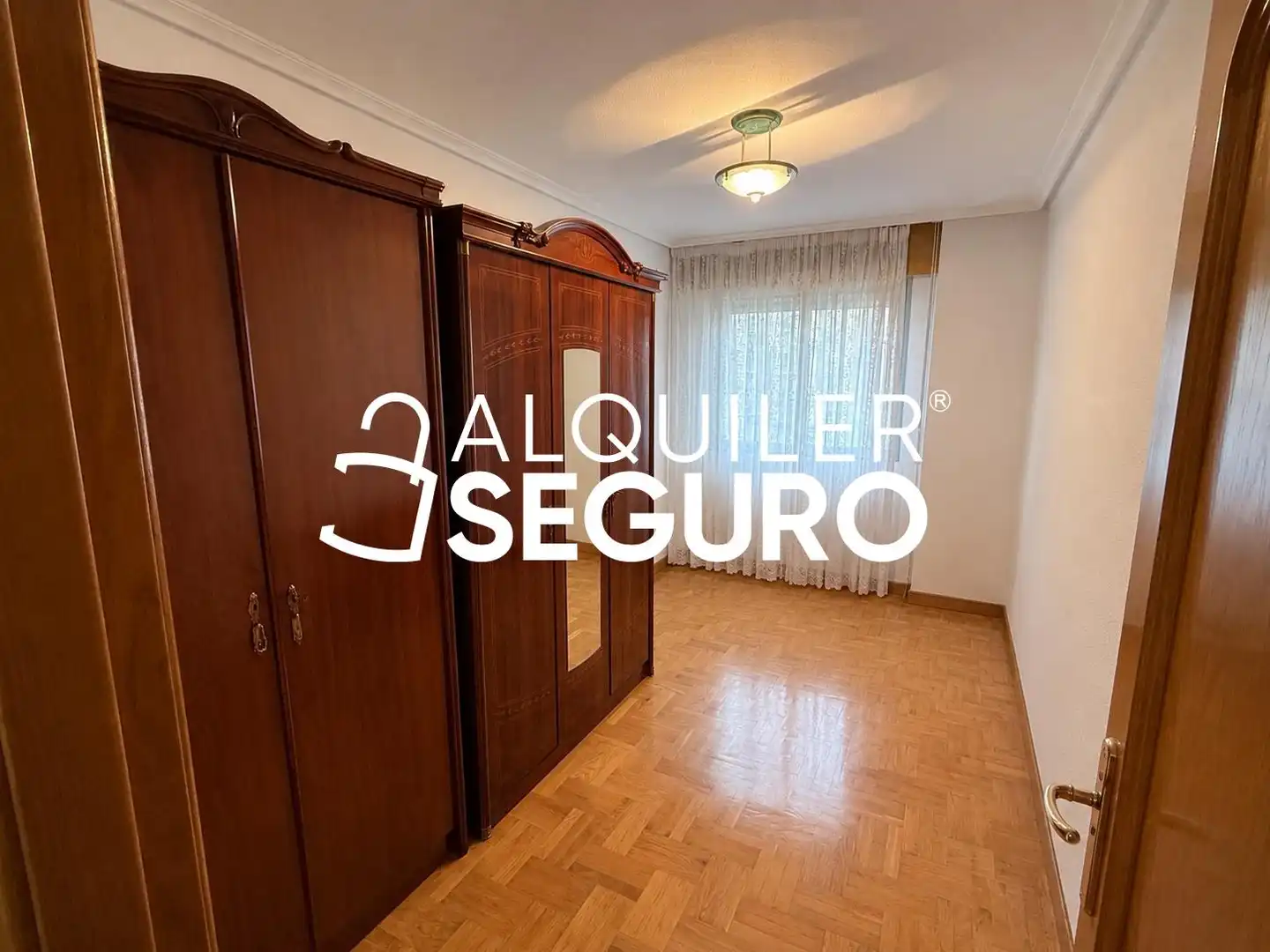 Habitación de Piso de alquiler en Burgos con Calefacción y Amueblado