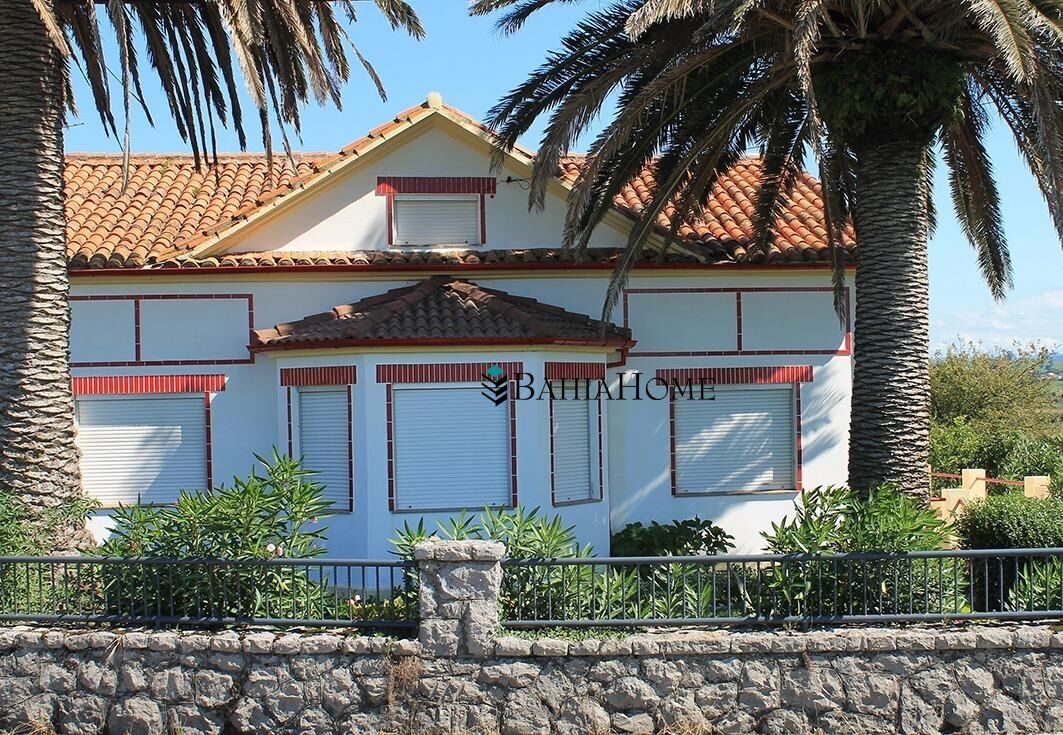 Exterior view of House or chalet for sale in Marina de Cudeyo  with Heating, Private garden and Terrace
